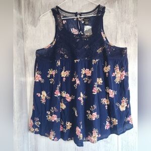 NWT Torrid Blue Floral Top Size 0